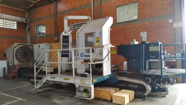 Torno CNC ROMI CENTUR 140A - frontal