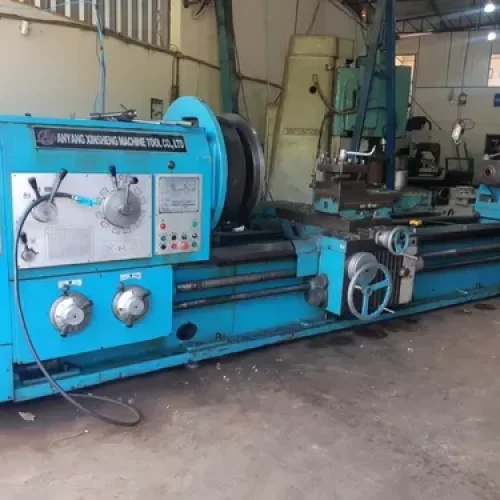 Torno Mecânico Grande Porte 1300 x 3000 - frontal