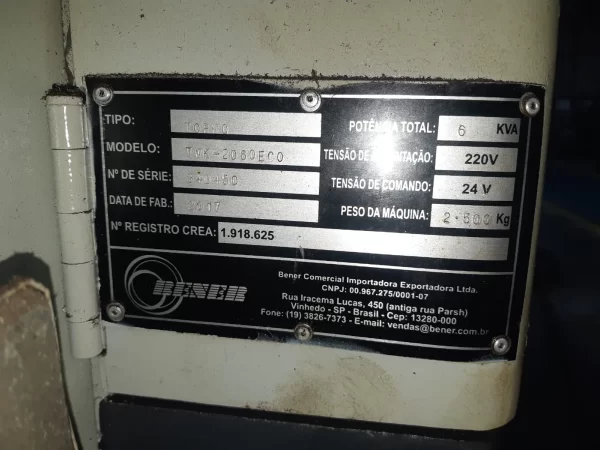 Torno Mecânico Usado Veker MVK2060 - placa de identificação