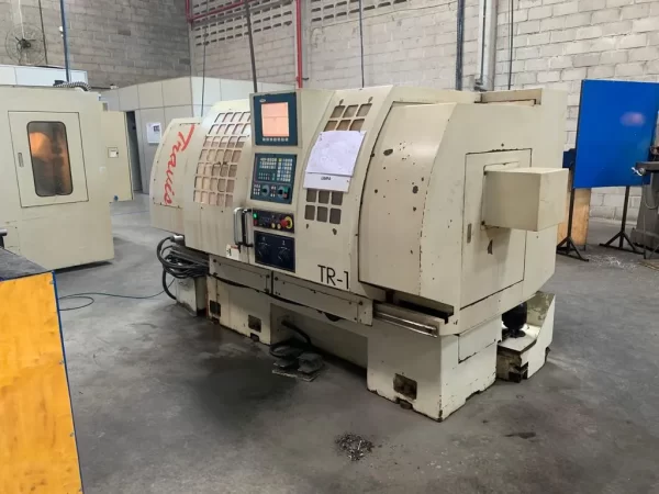 Torno Cnc Travis TR1 Usado 1000mm - frontal