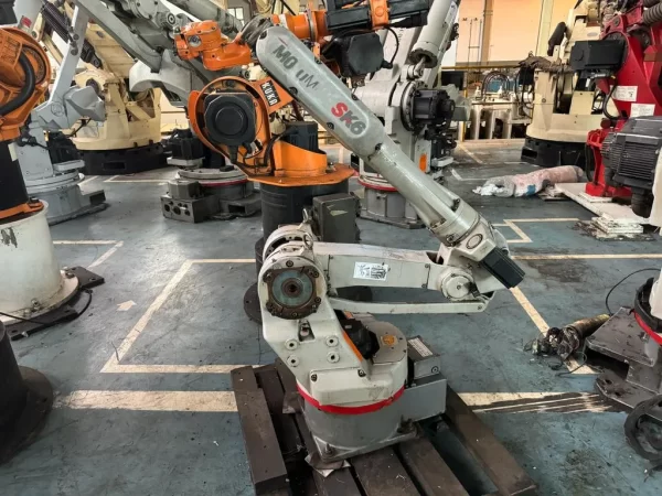 Robôs Industriais Articulado Usados individual 5