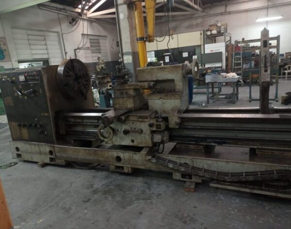 TORNO MECÂNICO ROMI E 55B - 4000 x 1100mm