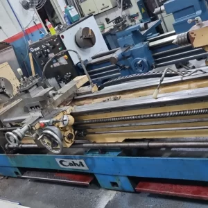 Torno Industrial Mecânico Calvi 3000mm - lateral