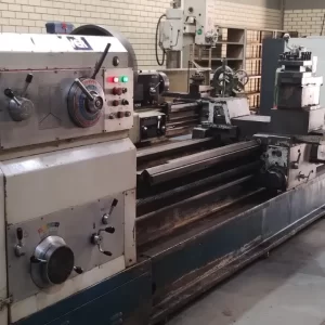 Torno Mecânico CLEVER L-44200 Usado - frontal