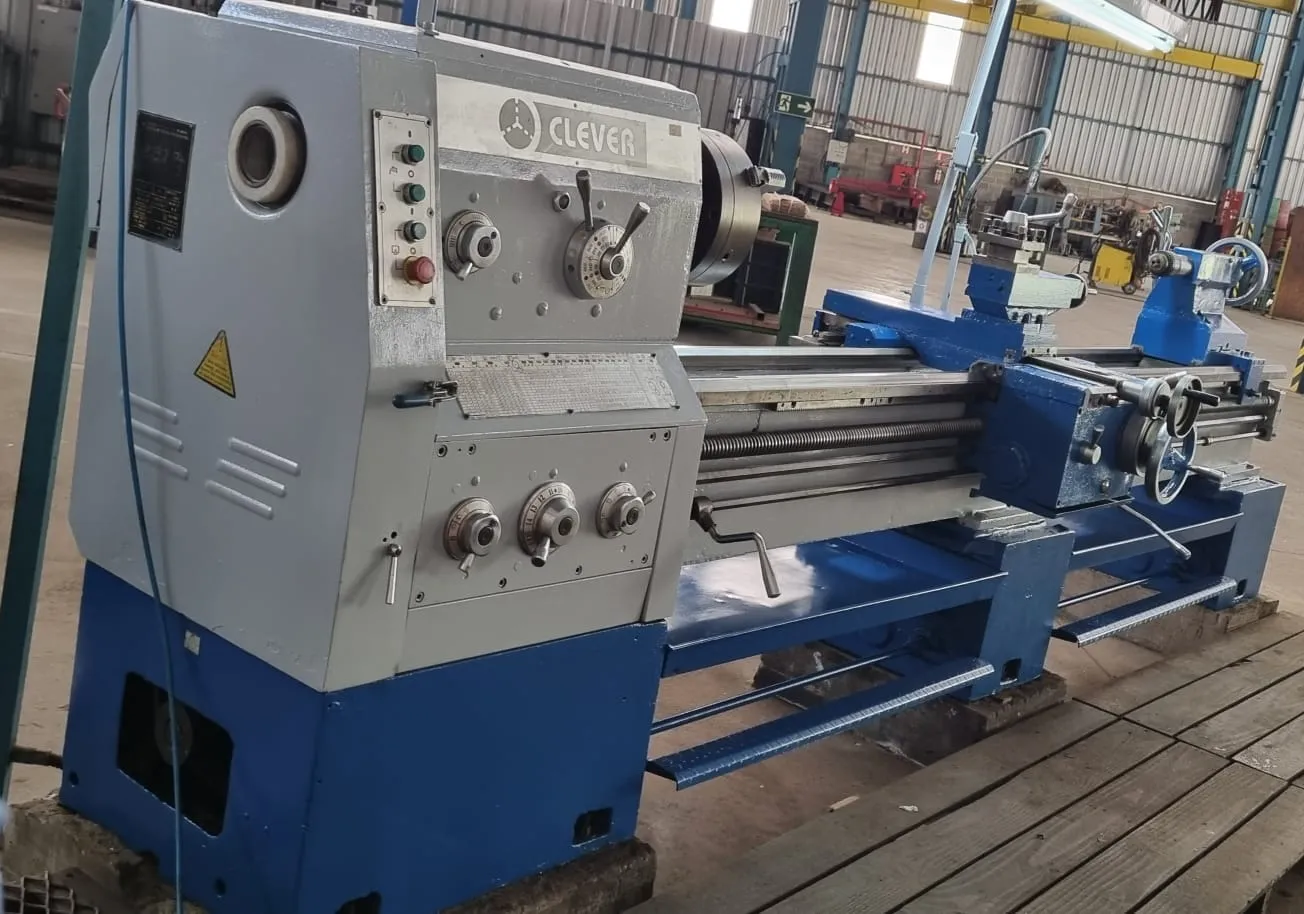 Torno Mecânico Clever L-26120 Usado - frontal