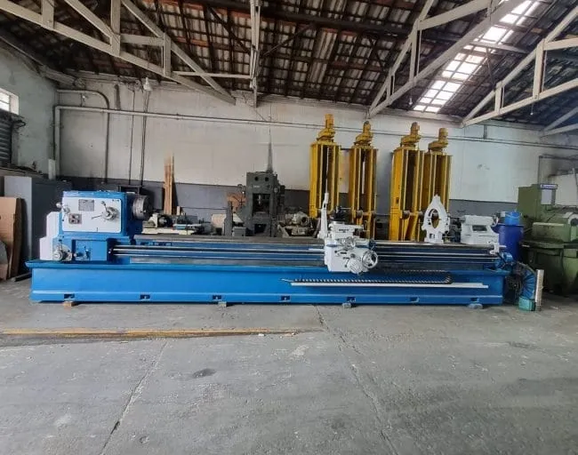 Torno Mecanico IMOR MCD-V 800 x 5000 mm 2 Torno Mecanico IMOR MCD-V 800 x 5000 mm - frontal