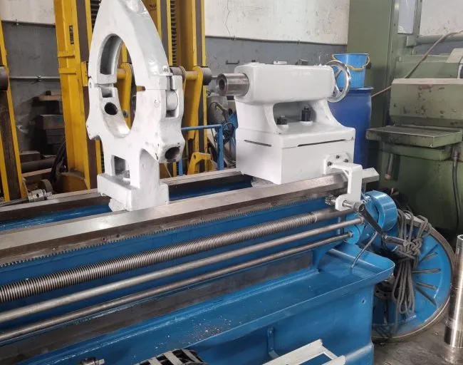 Torno Mecanico IMOR MCD-V 800 x 5000 mm 7 Torno Mecanico IMOR MCD-V 800 x 5000 mm - luneta, contra ponto e placa de 4 castanhas