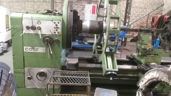 Torno Mecânico Industrial de Grande Porte Coer - Imagem 2