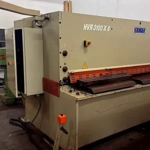 Dobradeira Hidráulica Calvi CN 4000mm 9 vista frontal Guilhotina Hidráulica CN Ermak HVR-3100