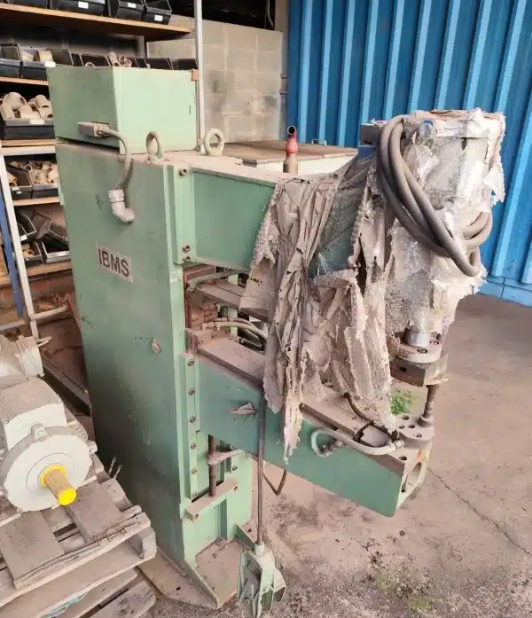 vista frontal Máquina de Solda a Ponto IBMS 80KVA