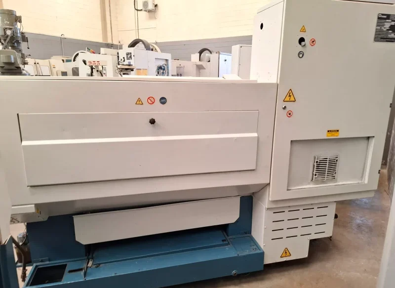 Torno CNC Romi Centur 30D 1000mm 2008 6 vista traseira do Torno CNC Romi Centur 30D Usado 2001