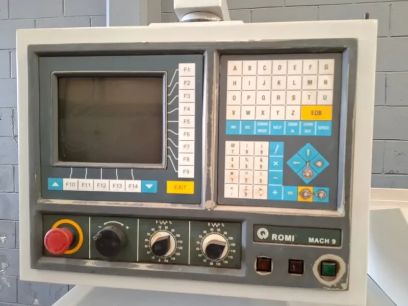 Torno CNC Romi Centur 30D 500mm 2000 3 Torno CNC Romi Centur 30D - 500mm - comando mach 9