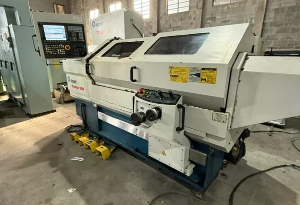 Torno CNC Romi Centur 30D Ano 2014 2 Torno CNC Romi Centur 30D Ano 2014 - vista lateral