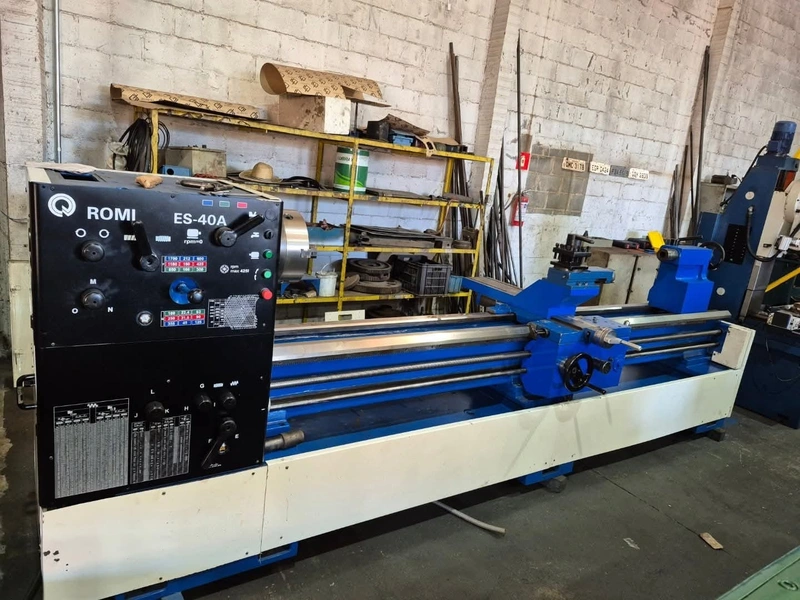 Torno Mecânico Romi ES-40A Reformado - vista frontal