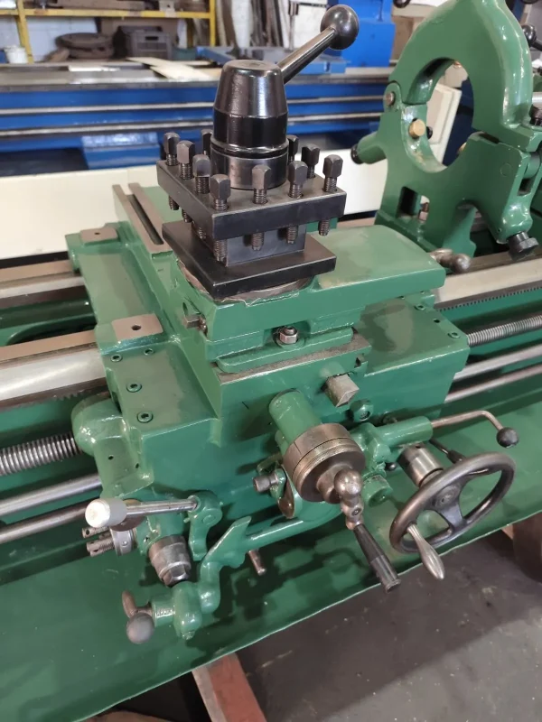 Torno Mecânico Imor MVN III 2000 x 500mm 5 Torno Mecânico Imor MVN III 2000 x 500mm - carro de espera e luneta