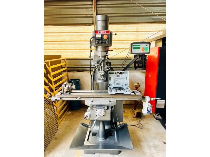 Fresadora Ferramenteira Veker ISO 30 406i - visão frontal