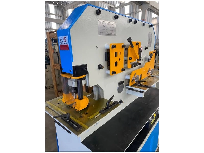 Metaleira Hidráulica 55 tons Nova 2 Metaleira Hidráulica MTK 55 Nova