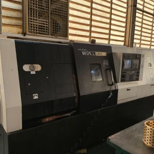Torno CNC Hyundai WIA L280L Usado Ano 2011 – Barramento Inclinado E Comando Fanuc