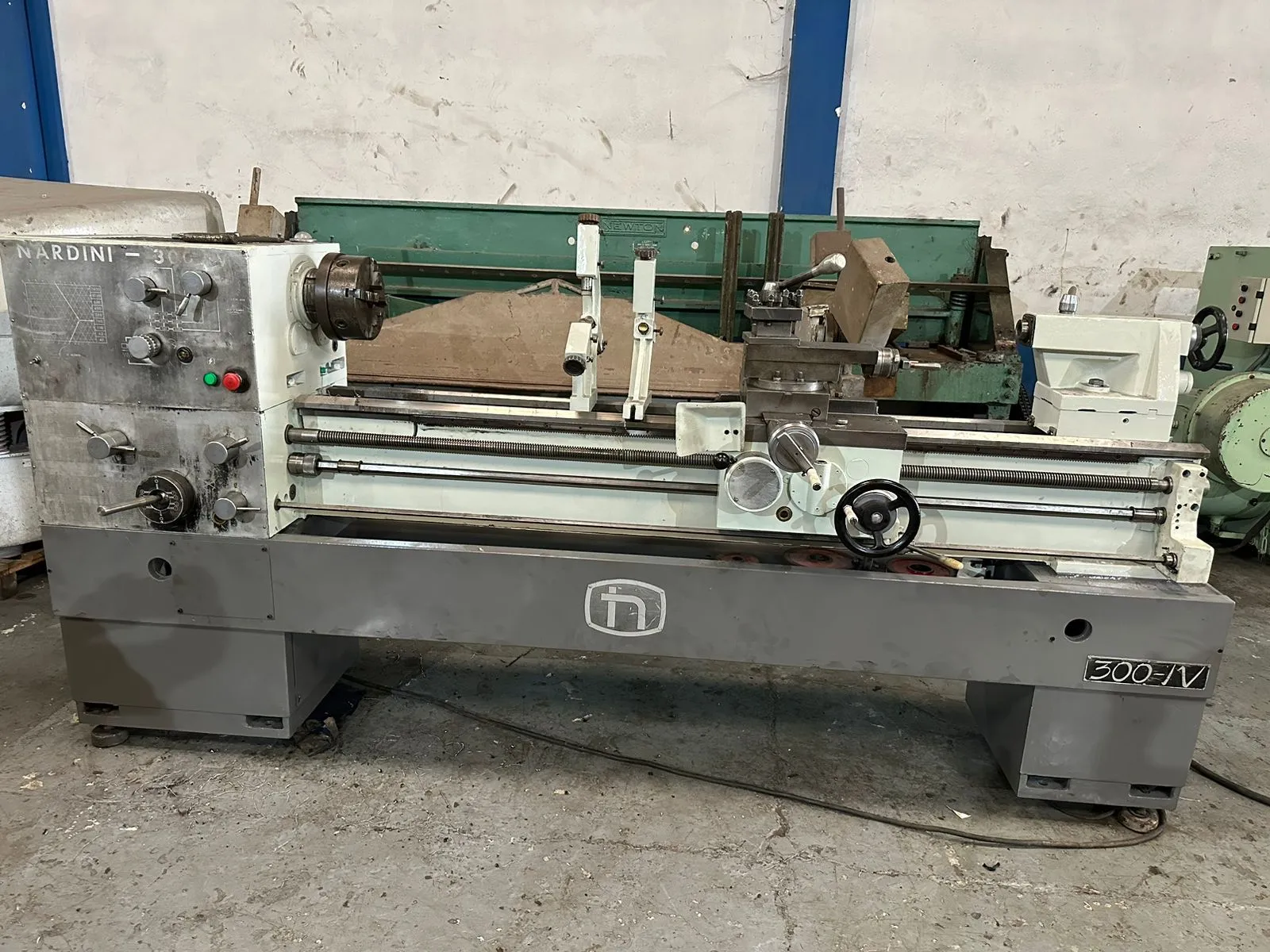 Torno Mecânico Nardini 300 IV usado - Imagem 2
